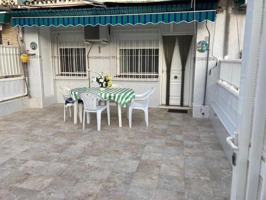 Apto Con Terraza Y 2 Dormitorios. 600 Megas Wifi. Santa Pola Exterior foto